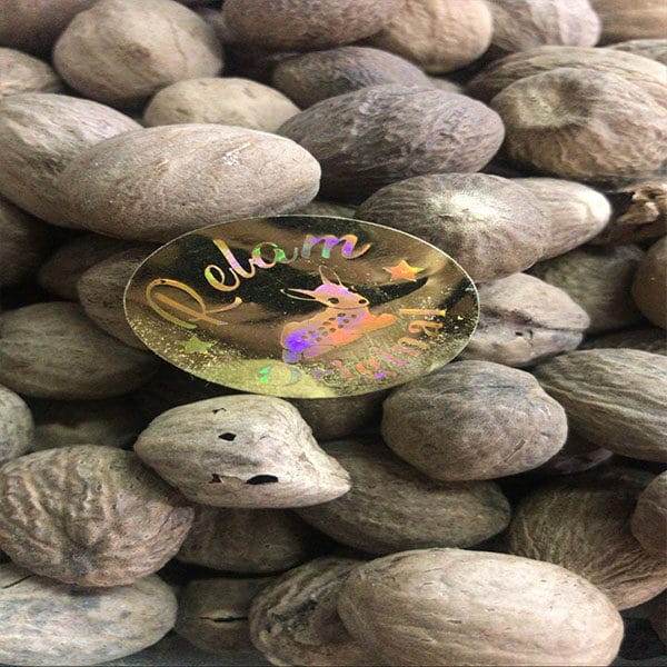 جوزة الطيب حب   كل 5 حبات بدينار